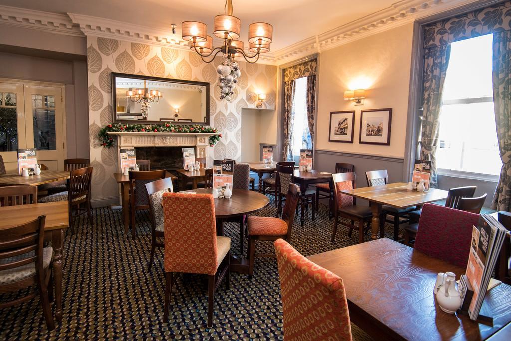 Hotel The Wellington Brecon Esterno foto
