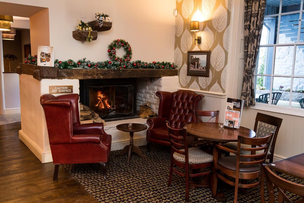 Hotel The Wellington Brecon Esterno foto